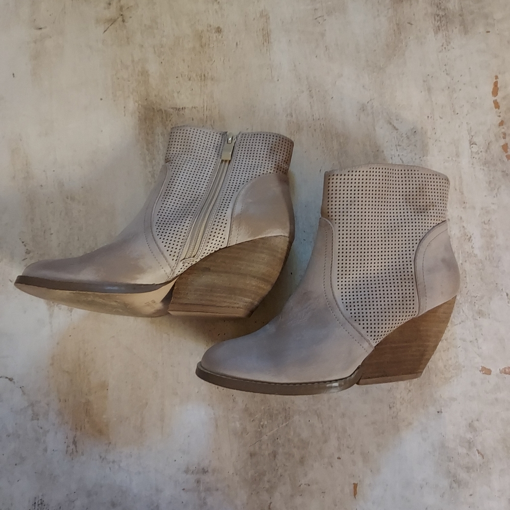 Booties - Picture 6 of 12